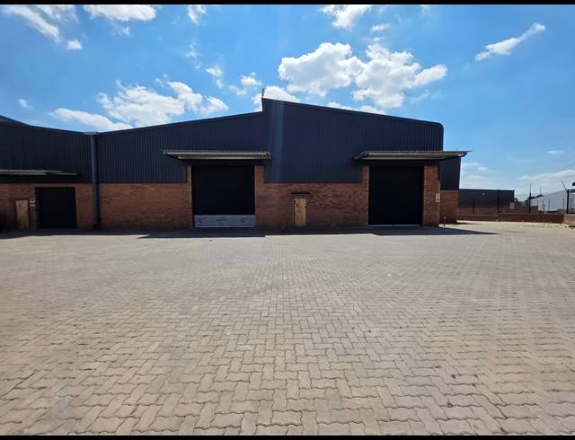 3,024M² WAREHOUSE TO LET IN ORMONDE